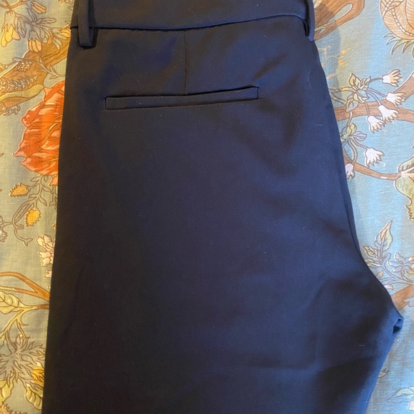 Zara Black Dress Pants with Tapered Leg - Picture 7 of 9